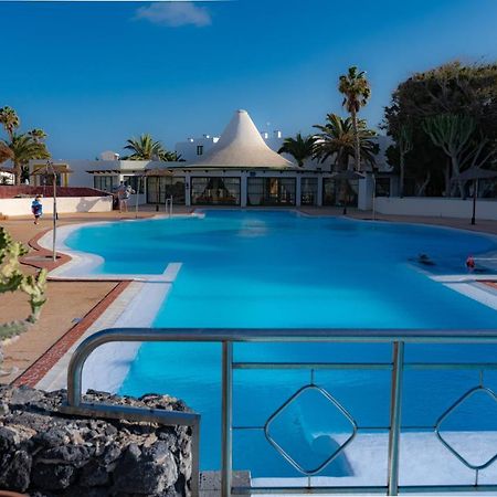 Cozzy Apartment Con Vista Al Mar Costa Teguise Exterior foto